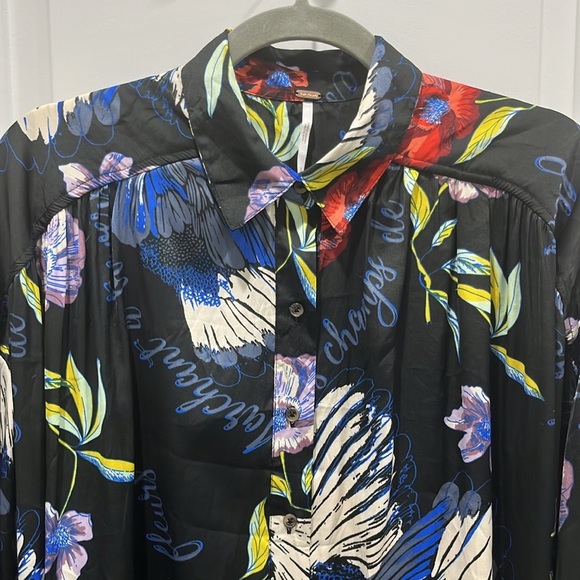 Free People Silky Nights Button Down Oversized Floral Blouse in Onyx Sz S - Picture 7 of 13